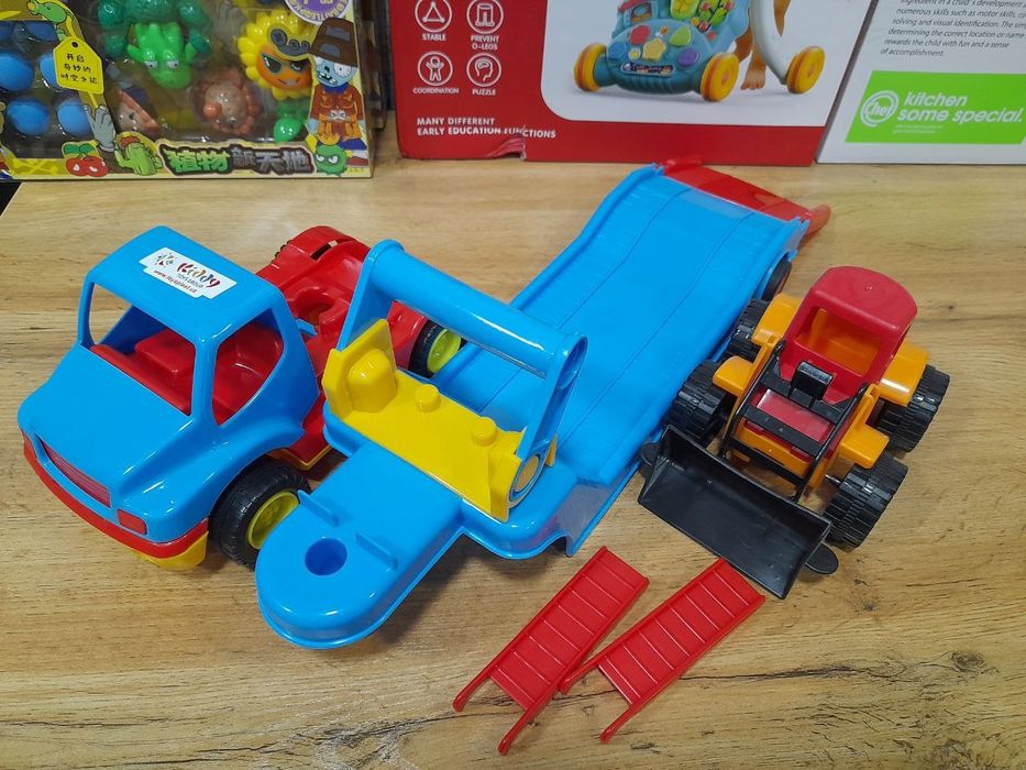 Mашина Евакуатор машинаси  
Доставка через