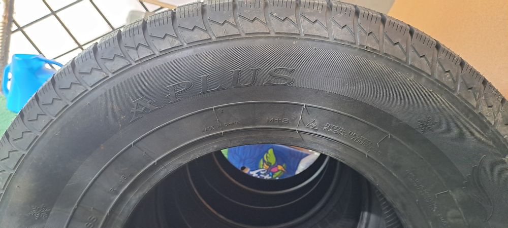 Продам зимние шины размер 265×70×16