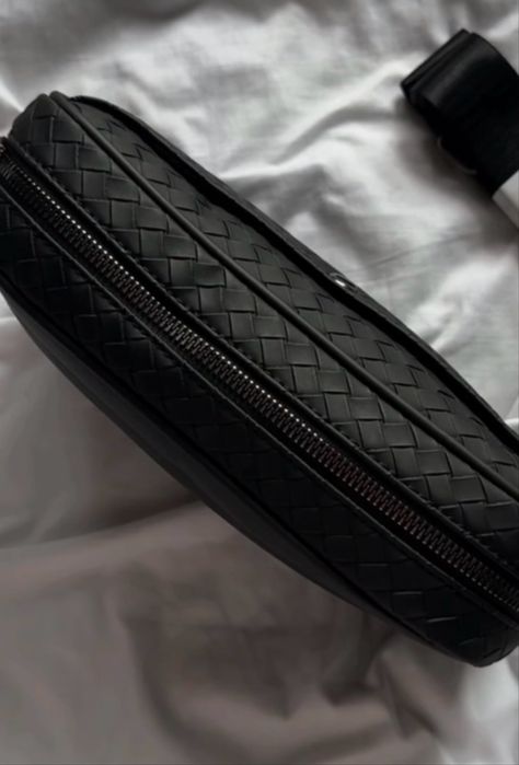 Продается барсетка