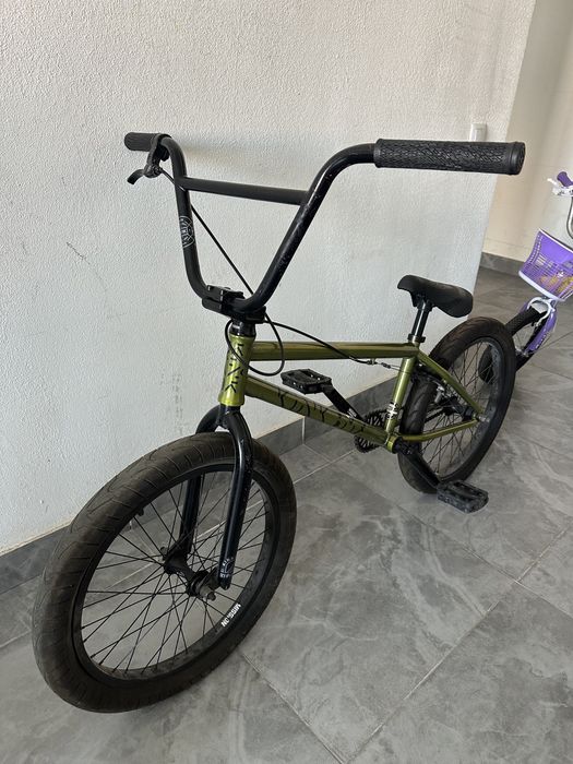 Велосипед KINK BMX  (трюковой )