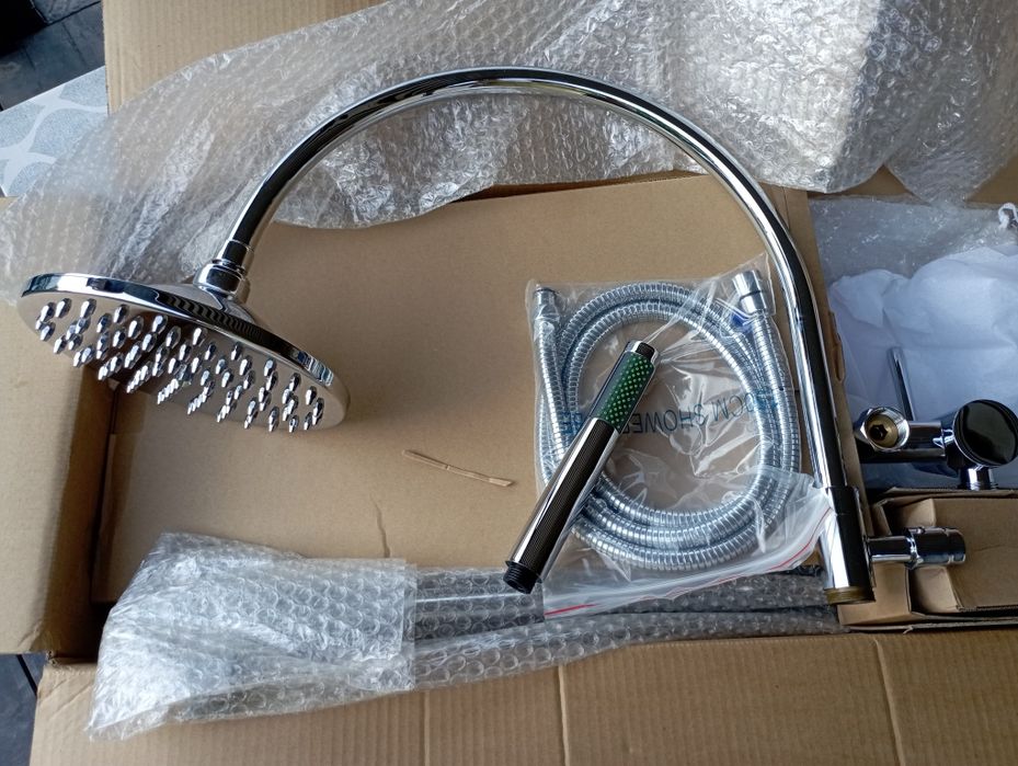 Тропический душ с лейкой.