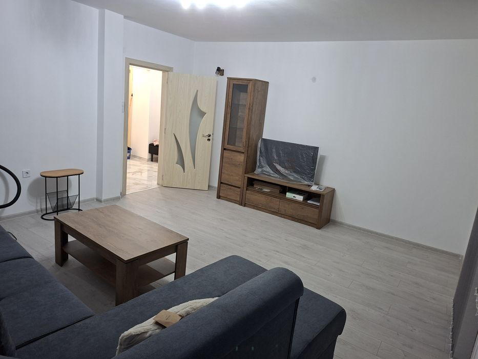 Дава се под наем Тристаен апартамент в Асеновград - 116 кв.м за 440 € - Снимка #5