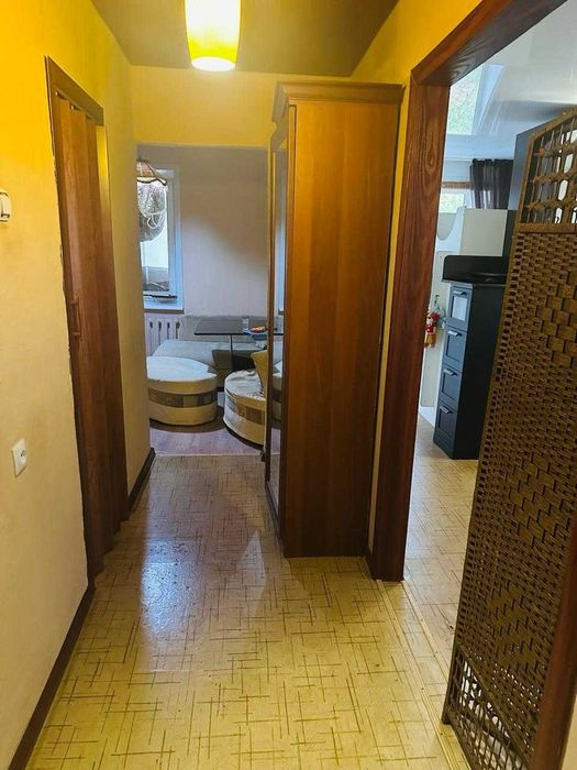 Продам квартиру по Толстого 82