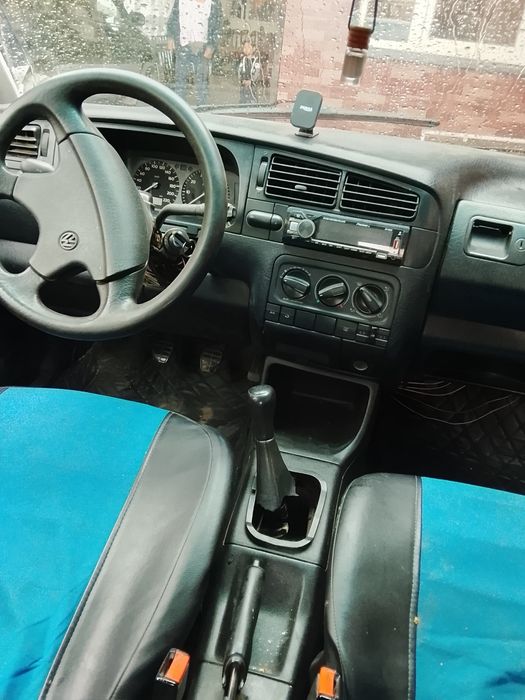 Автомашина Гольф