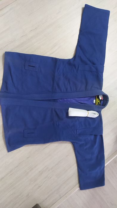 Продам кимоно (новое) для самбо