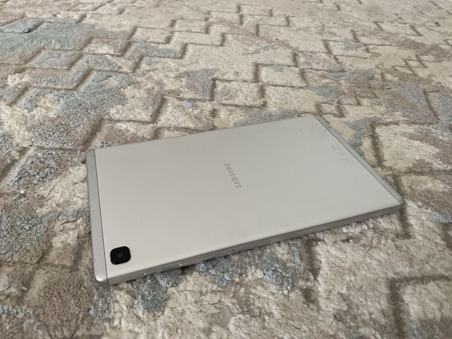 ПРОДАМ samsung galaxy tab a 7