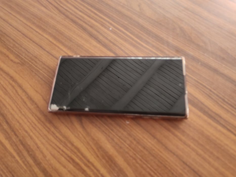 S 22 ultra korea aybi ekran ketgan  abmin iphone 11