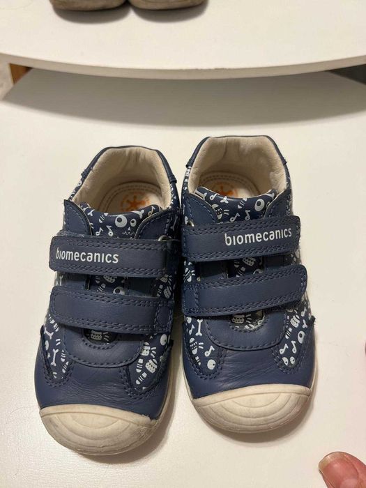 Vand incaltaminte sport BIOMECANICS marimea 24