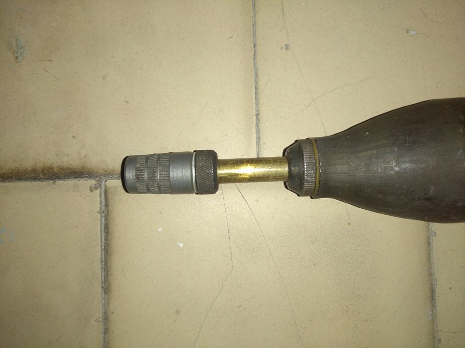 Шприц для смазки, шприц пресс, пресс масленка, тавотница