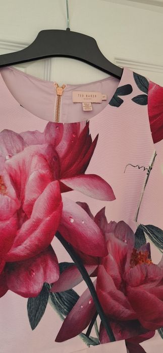 Ted Baker оригинални красиви  рокли М и 1/XS-S размер