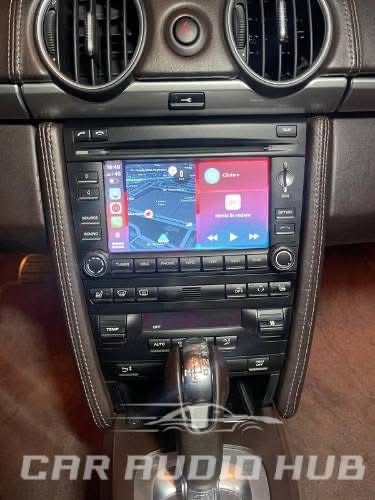 Interfață CarPlay / Android Auto dedicată pentru modelele Porsche
