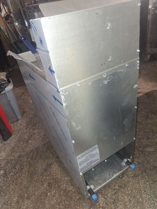 Фритюрник НОВ професионален на газ IMPERIAL