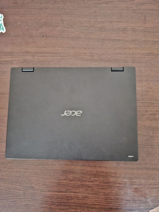 Лаптоп Acer travel mate B