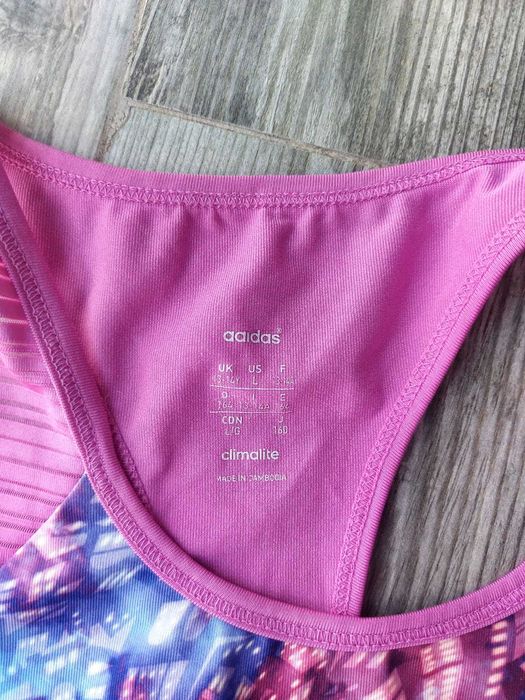 продам майку для спорта adidas