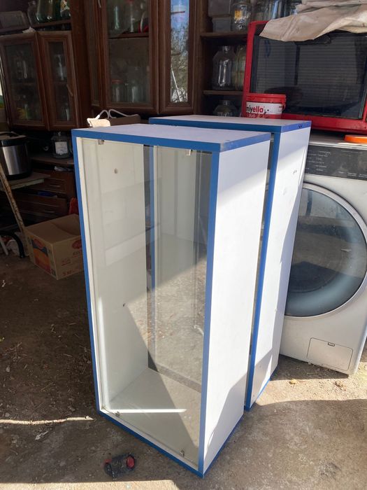 Продам мебели для аптеки