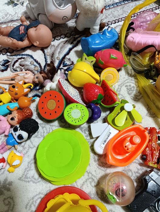 Разные игрушки для детей