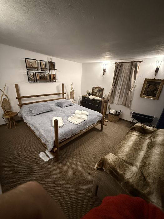 Casa, Vila, Conac Provita de Sus