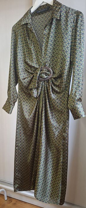 Шёлковое платье от Zara