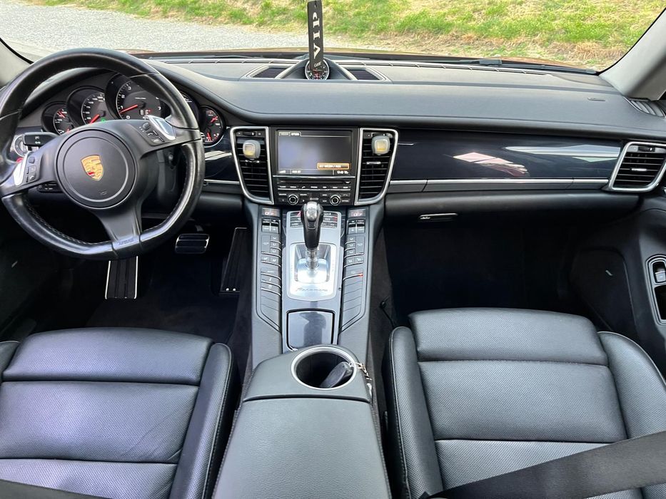 Porsche Panamera Porsche Panamera 3.6 !  Prețul este negociabil ! Accept și schimburi!