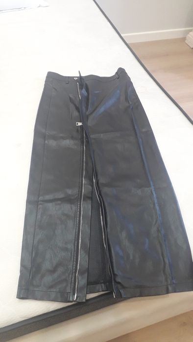 продаю вещи .кофта . кожаные юбки и брюки