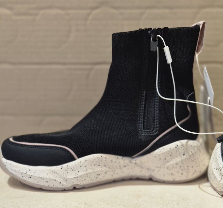 Сникърси Zara 34 номер