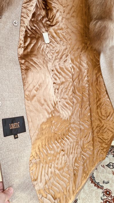 Пальто женское от бренда LORETA