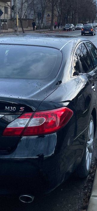 Infiniti M30 SPORT
