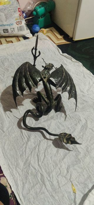 Haykallar sotiladi antivar kalliksiya ikkalasi bir joyda