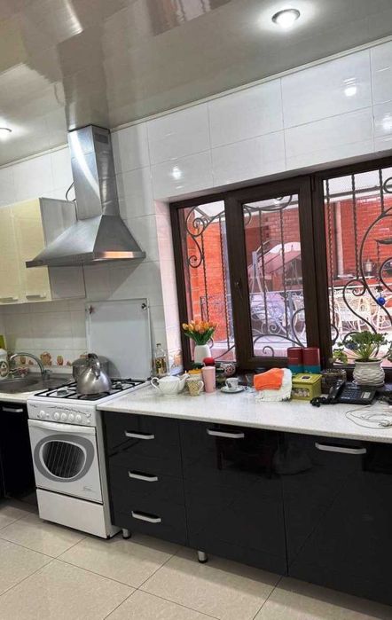 2.3 сотки, 2-этажный дом, 139 м², 4 комнаты. Метро Ташкент, Сарикул