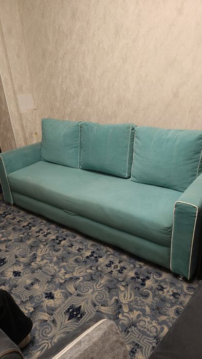Диван в хорошем состоянии