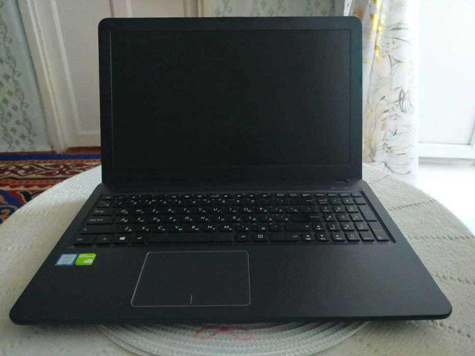 продаю ноутбук asus