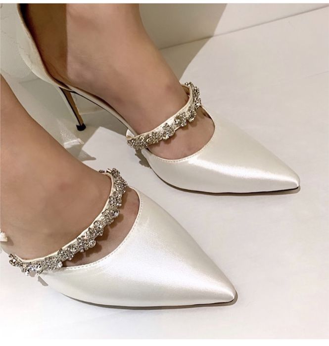 Продам свадебные туфли