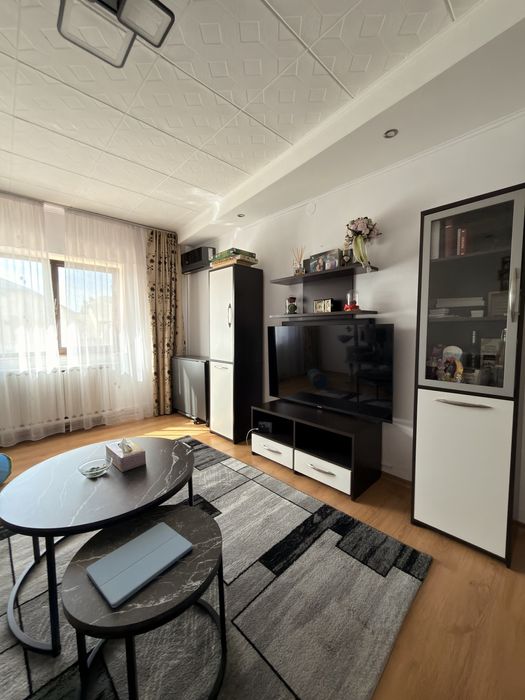Apartament 3 camere intabulat, suprafață 77 mp, Tomești