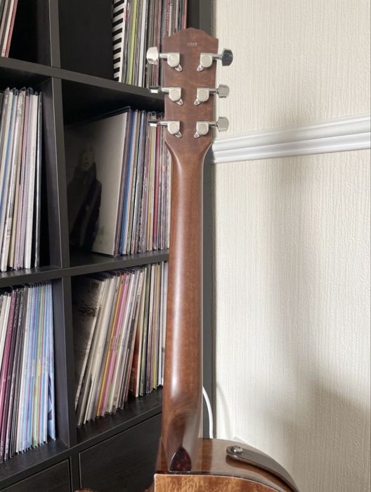 Електро-акустична китара Fender CA-360SCE Mahagony