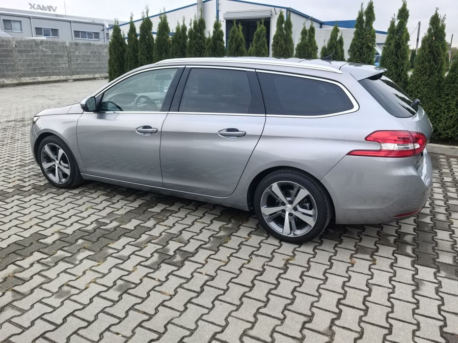 Peugeot 308 sw 1.6HDI 120kc ALLURE 2014г