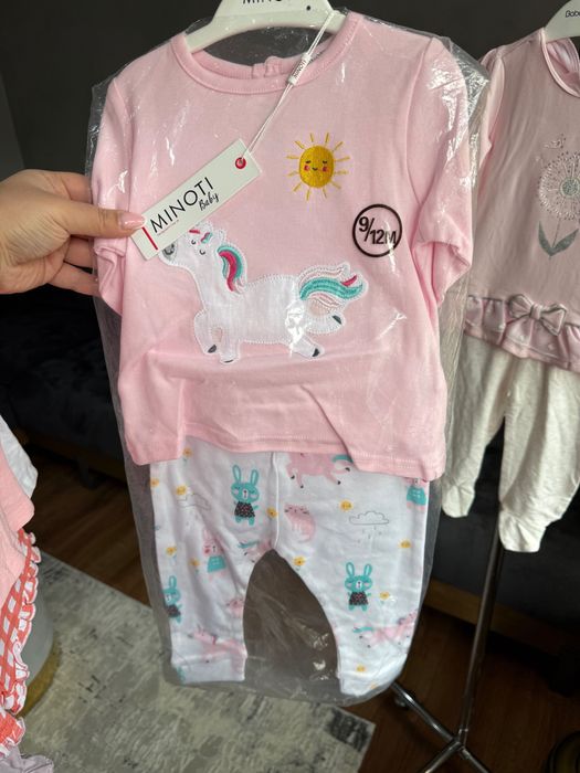 Бебешки ромпъри нови