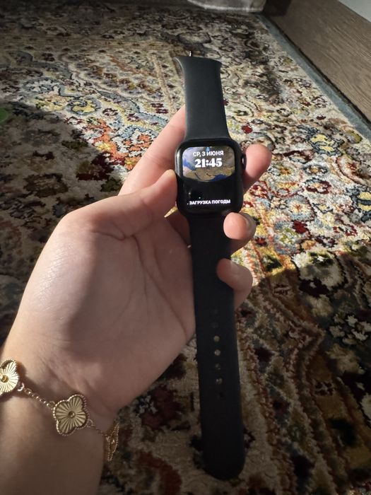 Продаю Apple Watch Se
