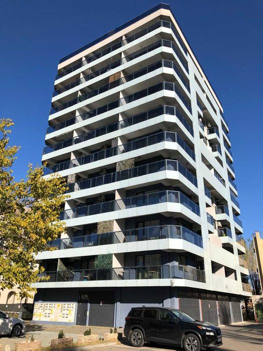 Inchiriere 2 camere Mamaia Centru-Iaki/terasa/min.12 luni/renovat 2024