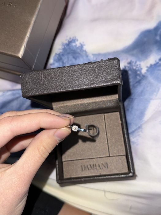 Помолвочное кольцо Damiani