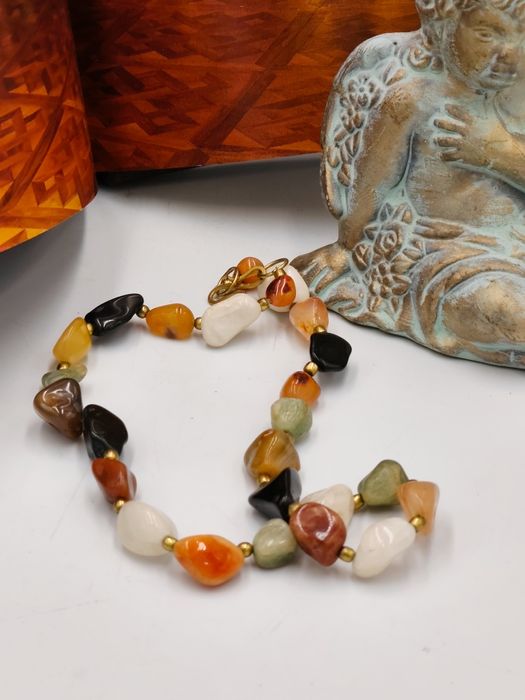 ВИНТИДЖ КОЛИЕ С  ЕСТЕСТВЕНИ минерали,КАМЪНИ, ахат оникс, кварц