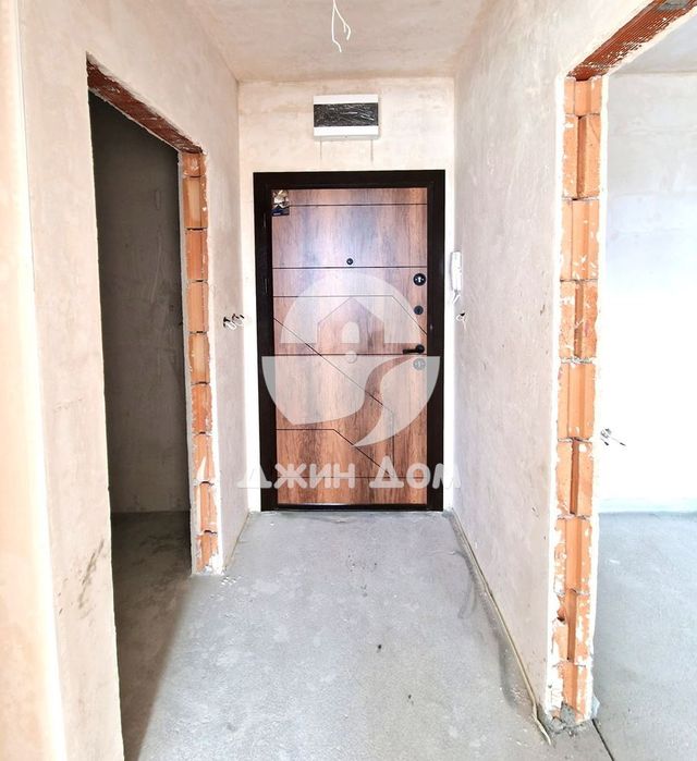 Двустаен апартамент с ГЛЕДКА ПЛАНИНА в кв. Мадика, гр. Бургас