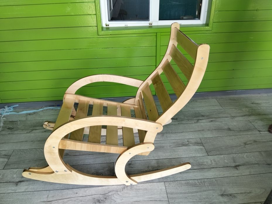 Кресло  качалка новое