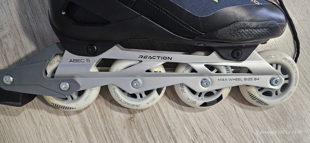 Продам коньки роликовые