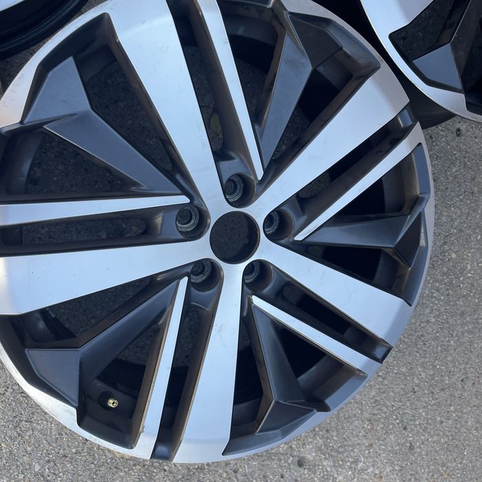 19 “ Джанти Пежо оригинални> 3008 /5008