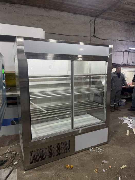 Витринный холодильник для шашлыка