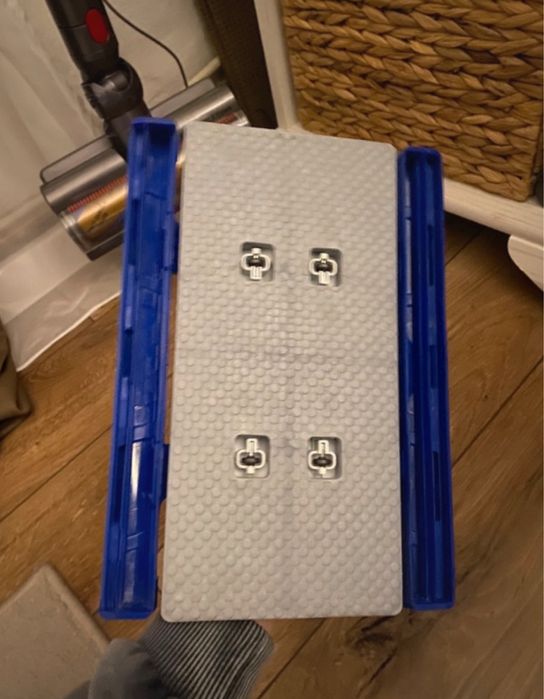 perie mop dyson cu laveta umeda