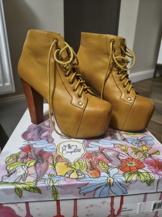 Botine  Jeffrey Campbell