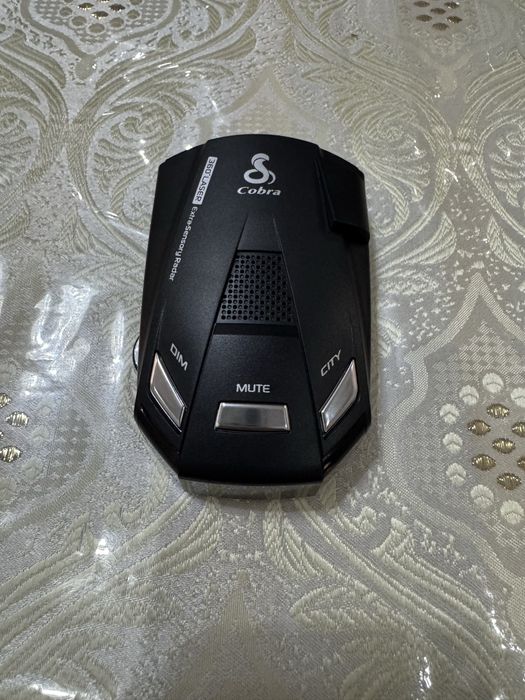 Antiradar Cobra ESR 755 yangi ishlatilmagan Rossiski