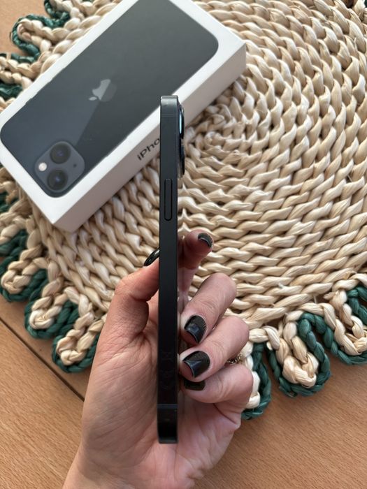 IPhone 13 ,черен 128GB