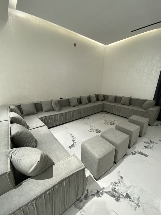 Кровать кресла пуфики банкетки диваны